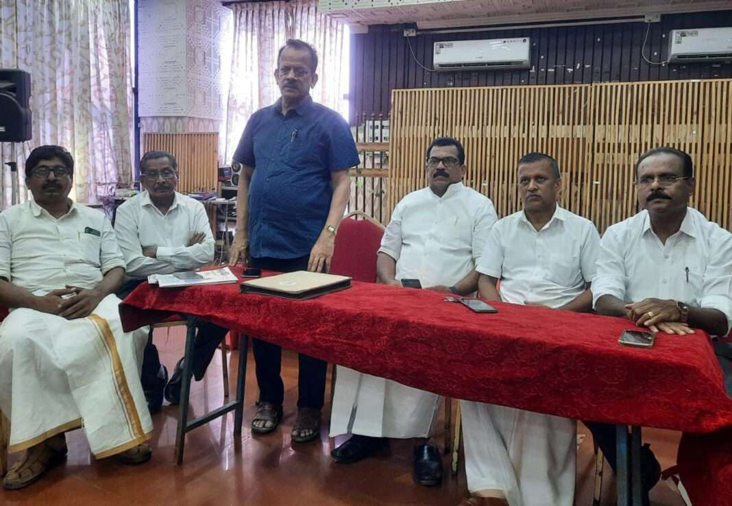 വ്യാപാരികൾ കടകൾ തുറന്നു പ്രവർത്തിക്കും_ യുണൈറ്റഡ് മർച്ചൻസ് ചേമ്പർ വ്യാപാരികൾ കടകൾ തുറന്നു പ്രവർത്തിക്കും_ യുണൈറ്റഡ് മർച്ചൻസ് ചേമ്പർ