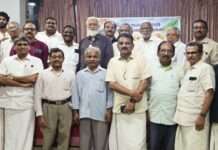 ചില സാന്നിധ്യങ്ങള് തന്നെ ശക്തമായ പ്രഖ്യാപനങ്ങളാണ് ; ഐക്യദാര്ഢ്യത്തിന് കരുത്തായി മധു അമ്പാട്ട്
